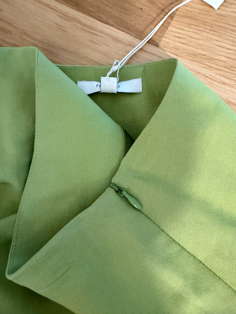 The Sei Nwt Kiwi Green Side Ruched Mini Skirt Size 6 — image 4 of 6